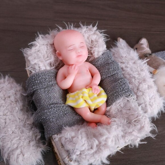 🆕 16 inches Soft Vinyl Body Realistic Reborn Baby Boy Doll - Picture 1 of 6
